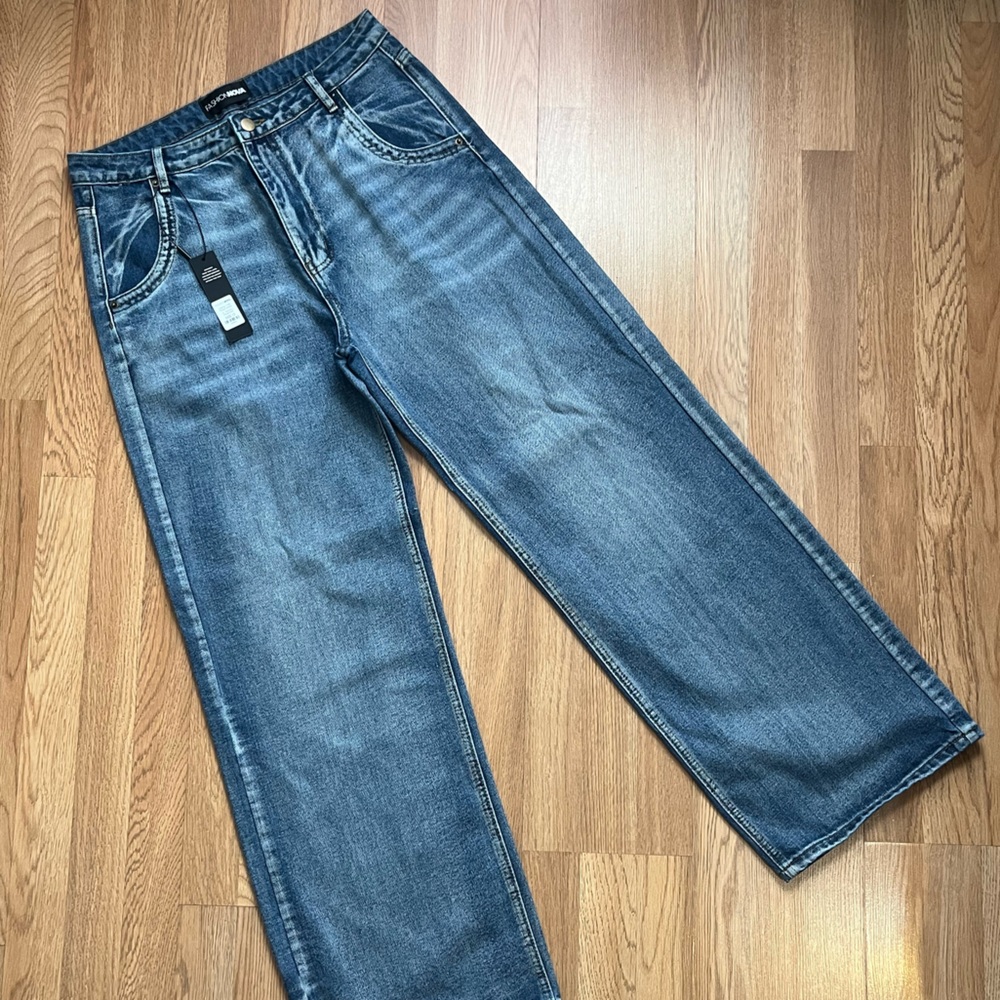 Fashion Nova Women’s Baggy Jeans